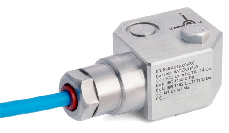 CMCP760T-IP-IS — 本安型三轴加速度传感器配一体式 PUR 线缆，潜水型